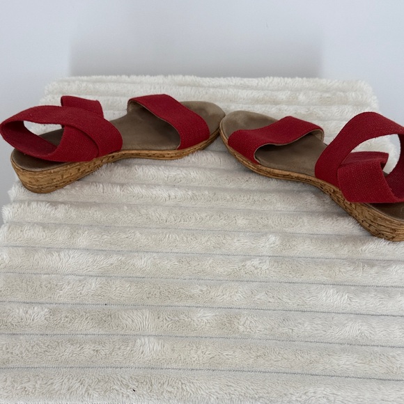 Charleston Peri Red Sandals size 7 - Picture 8 of 10